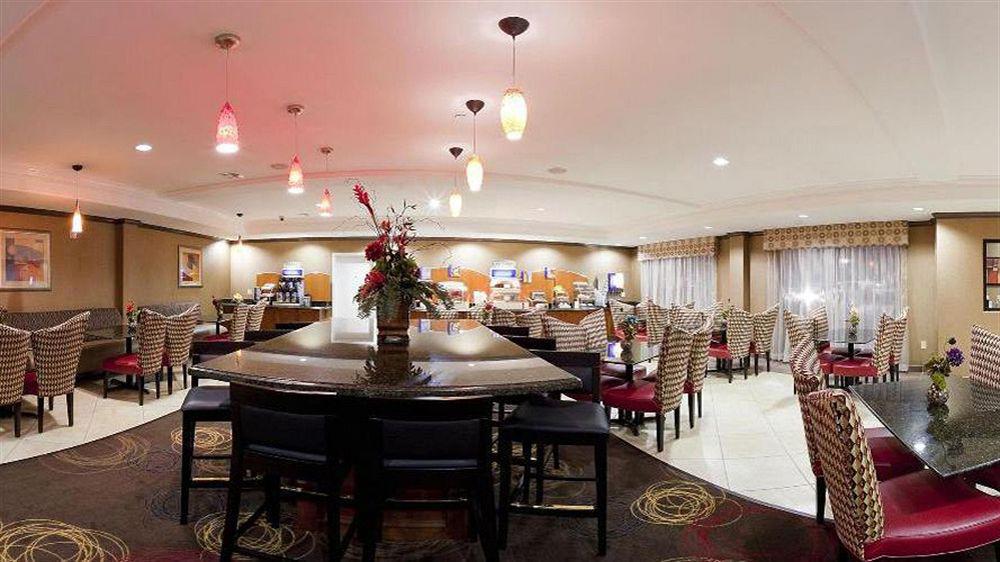 Holiday Inn Express Hotel And Suites Katy By Ihg Екстериор снимка