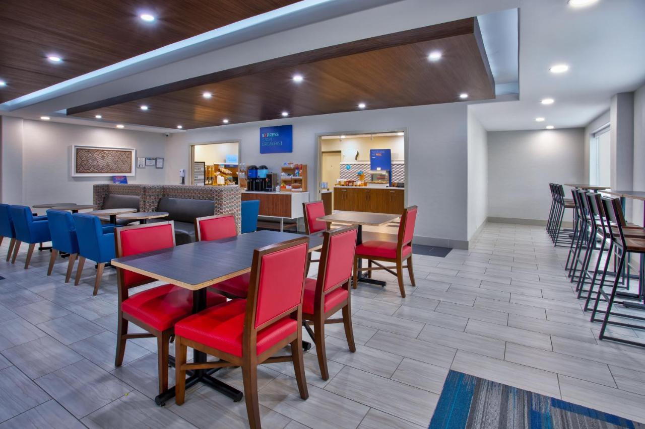 Holiday Inn Express Hotel And Suites Katy By Ihg Екстериор снимка