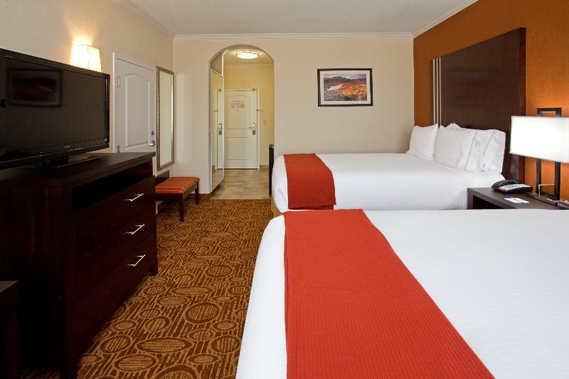 Holiday Inn Express Hotel And Suites Katy By Ihg Екстериор снимка
